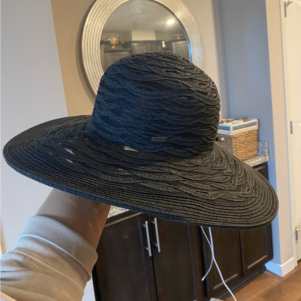 Nine West hat